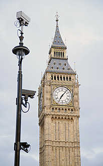 England, London, Observation camera in front of Big Ben tower - JMF000140