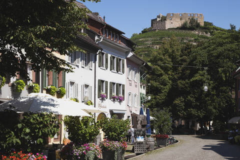 Deutschland, Baden Württemberg, Staufen, Staufen, Ansicht der historischen Stadt mit Burgruine, lizenzfreies Stockfoto