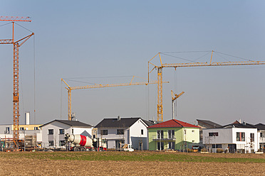 Deutschland, Baden Württemberg, Ludwigsburg, Bau von Wohnhäusern - WDF001235