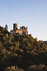 Germany, Rhineland Palatinate, View of Katz Castle during sunset - GWF001814