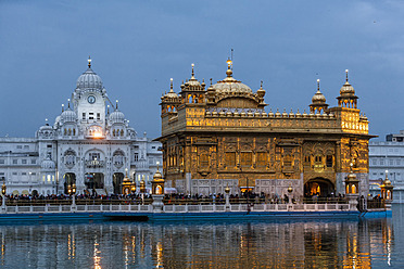 Indien, Punjab, Amritsar, Ansicht des Goldenen Tempels - FOF003968