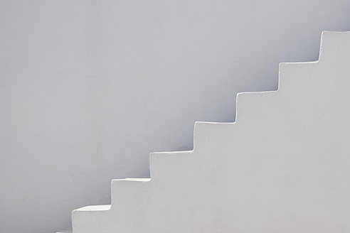 Greece, Whitewashed facade with staircase at Santorini - RUEF000977