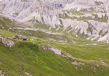 Europe, Italy, Mountain shelter in National Park of Sesto Dolomities - BSCF000120