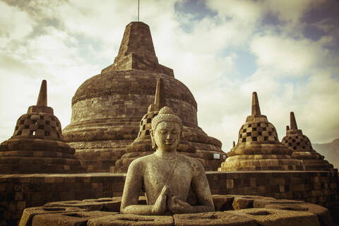 Indonesien, Yogyakarta, Ansicht des Borobudur-Tempels, lizenzfreies Stockfoto