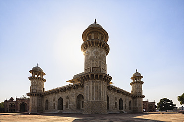 Indien, Uttar Pradesh, Agra, Blick auf das Grabmal von Itimad-ud-Daulah - FOF004140