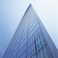 Japan, Tokio, Blick auf das Shiodome-Hochhaus - WBF001266