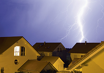 Germany, Bavaria, Sauerlach, Lightning flashes in night - WBF001227