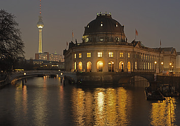 Deutschland, Berlin, Blick auf das Bode-Museum - WBF001238