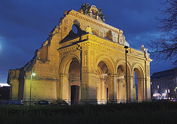 Deutschland, Berlin, Blick auf den Anhalter Bahnhof - WBF001239