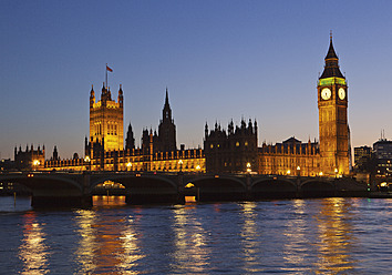 United Kingdom, London, View of River Thames and Westminster Palace - WBF001254