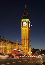 Vereinigtes Königreich, London, Blick auf den Uhrenturm von Westminster - WBF001381