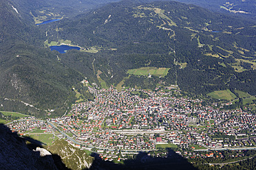 Germany, Bavaria, View of Mittenwald - SIEF002818
