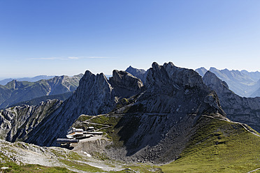 Germany, Bavaria, View of Karwendel mountains - SIEF002822