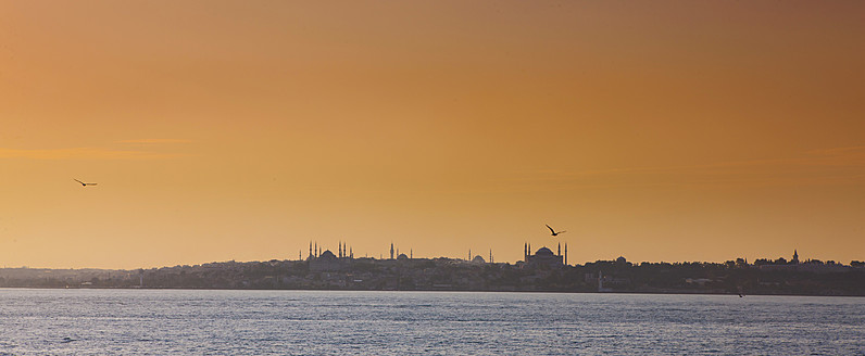 Turkey, Istanbul, View of Blue Mosque and Hagia Sophia during sunset - FLF000133