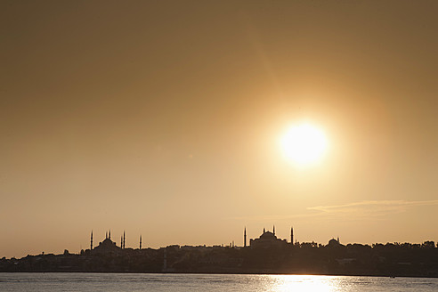 Turkey, Istanbul, View of Blue Mosque and Hagia Sophia during sunset - FLF000135