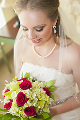 USA, Texas, Close up of young bride - ABAF000235