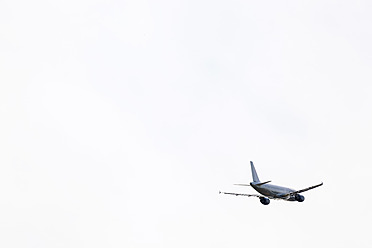 Austria, Passenger plane taking off - EJWF000128