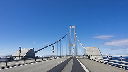 Dänemark, Blick auf die Brücke über den Großen Belt - HHEF000015