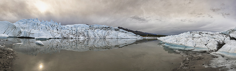 USA, Alaska, View of Chugach Mountains, Matanuska Glacier and Matanuska Valley - FOF004376