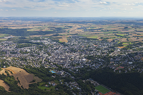 Europe, Germany, Rhineland Palatinate, View of town Mayen - CSF015902