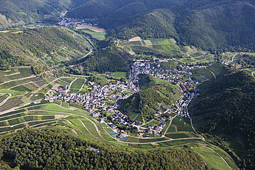 Europa, Deutschland, Rheinland-Pfalz Blick auf Mayschoss an der Ahr - CSF015933