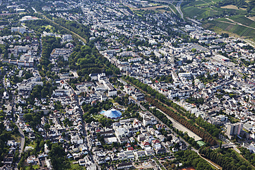Europe, Germany, Rhineland Palatinate, View of Bad Neuenahr Ahrweiler, spa gardens and casino - CSF015943