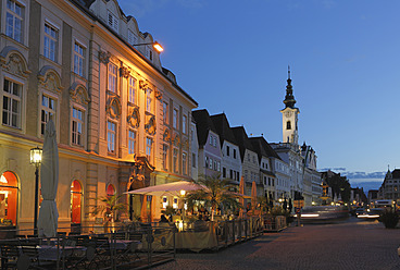 Österreich, Oberösterreich, Steyr, Blick auf den Stadtplatz - SIEF002919