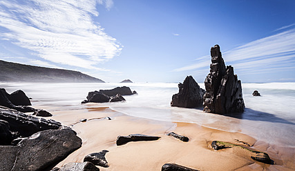 Portugal, Blick auf den Strand von Ponta Ruiva - WVF000264