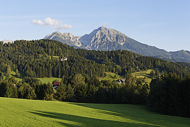 Austria, Upper Austria, View of Kleiner Pyhrgas Mountain and Grober Pyhrgas - SIEF002959