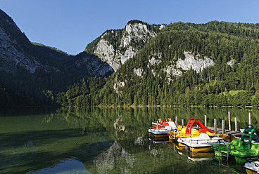 Österreich, Oberösterreich, Blick auf den Gleinkersee - SIEF002981