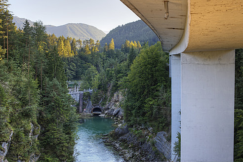 Österreich, Oberösterreich, Blick auf den Fluss Steyr - SIE002950