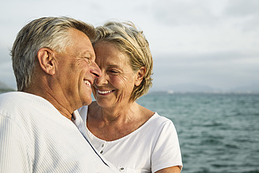 Spain, Senior couple at the sea - JKF000027