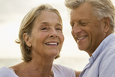 Spain, Senior couple at the sea - JKF000030