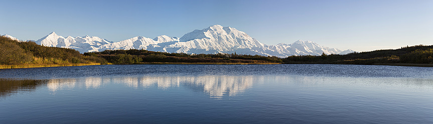 USA, Alaska, Blick auf den Mount McKinley und die Alaska Range im Denali National Park - FOF004483