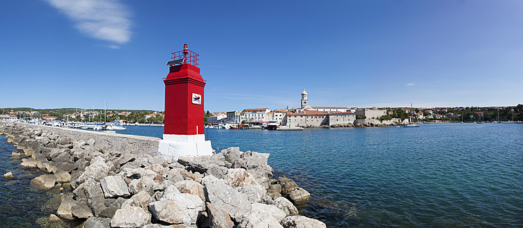 Kroatien, Blick auf den Leuchtturm am Adriatischen Meer - WWF002574