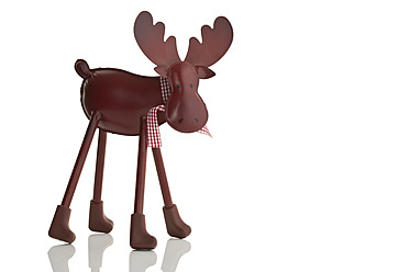 Metal elk christmas decoration, close up - MAEF005448