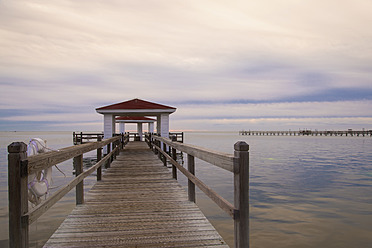 USA, Texas, Rockport, Fischerei-Pier am Golf von Mexiko - ABA000604