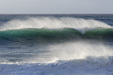 Spain, Breaking of waves at La Gomera - SIEF003094