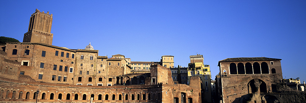 Italien, Rom, Blick auf Mercati di Traiano - KA000050