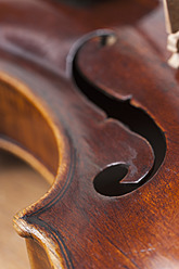 Deutschland, Violine aus dem 19. Jahrhundert - TCF003285