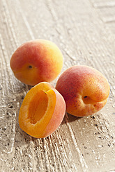 Fresh apricots on table, close up - CSF016279