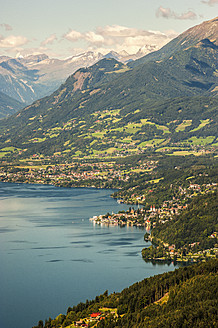 Austria, Carinthia, View of Millstatter See with Millstadt and Seeboden - HH004323