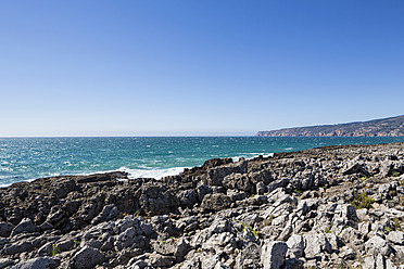 Portugal, View of Atlantic Ocean - FOF004690