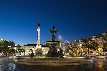 Portugal, Lisbon, Statue of King Pedro IV and Rossio Square in background - FO004755