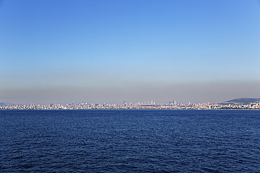 Türkei, Istanbul, Blick auf das Marmarameer - SIEF003325