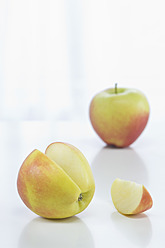 Apples on white background, close up - ASF004844