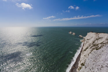 England, Isle of Wight, View of chalk cliffs at The Needles - WDF001488