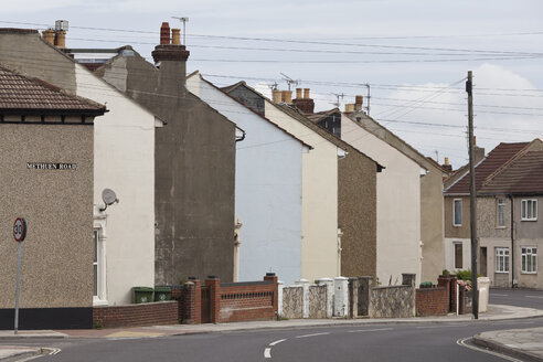 England, Hampshire, Portsmouth, View of terraced houses at Southsea - WD001528