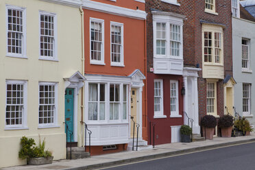 England, Hampshire, Portsmouth, Ansicht der Häuser in der Lombard Street - WD001532