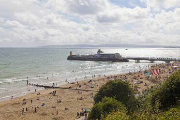 England, Dorset, Bournemouth, Menschen am Strand - WD001555